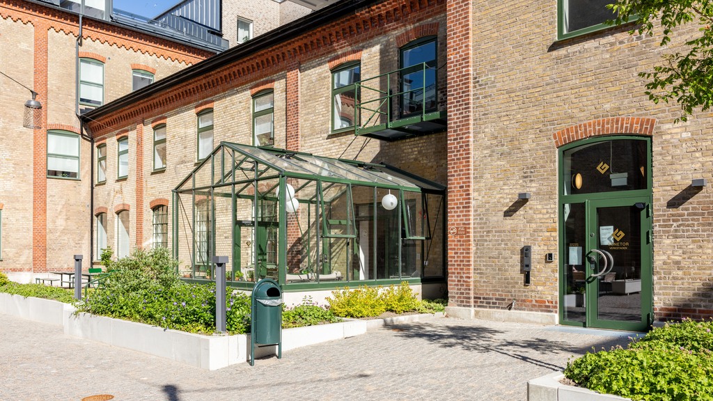 Bild på husfastighet, entren 