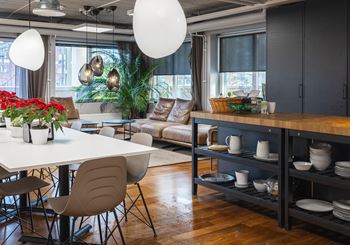 Flytta in i detta fina kontor på oslagbart läge