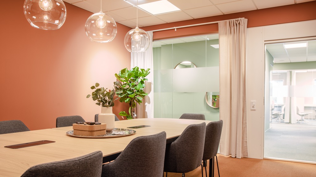 Bild på konferensrum 