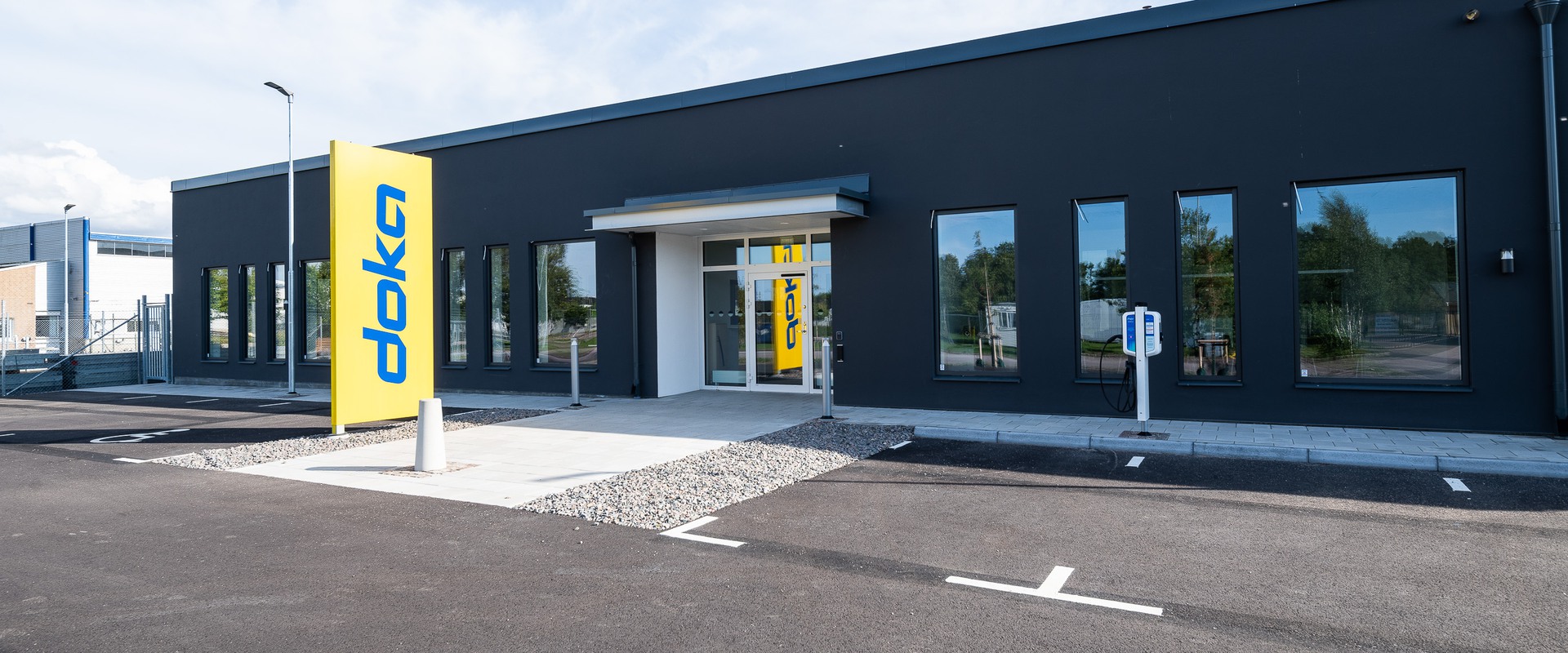 I Väla Norra uppför Wihlborgs nu en produktionsanläggning åt Doka.