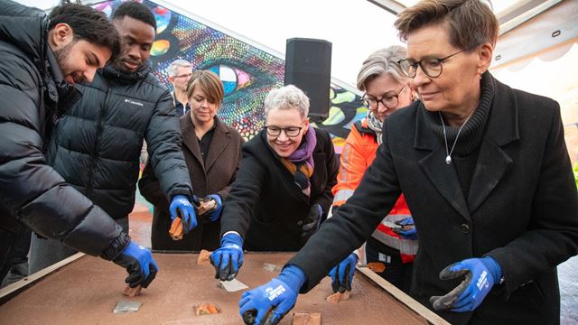 Ett ovanligt spadtag för fastigheten Amphitrite i Malmö