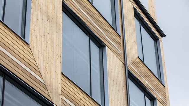 Kontors- och labbfastigheten Space i Lund har en unik träfasad