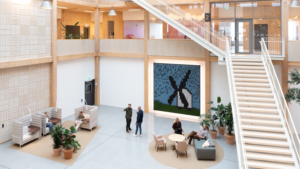 The entrance  at Space