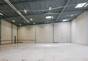 Mycket fräscht lager och kontor på Limhamn