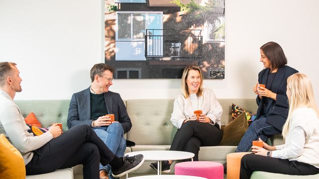 tre kollegor på Wihlborgs kontor i Helsingborg