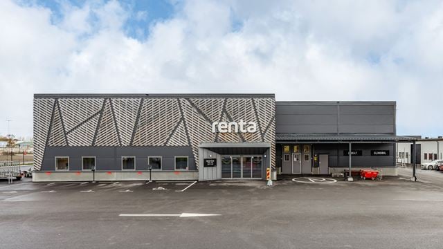 Visar baksidan av fastigheten