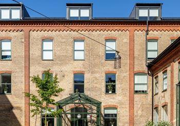 Flexibelt mindre kontor högst upp i huset