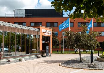 Inbjudande och ljust kontor på bästa läge i Fosie