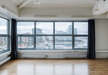 Möjligheternas kontor med härlig utsikt