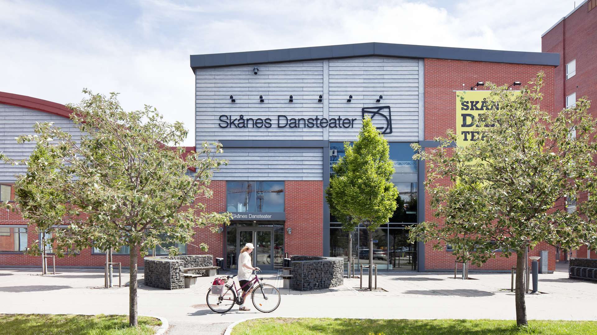 Kranen 6, fastighet som hyrs av Skånes Dansteater på Östra Varvsgatan 13 i Dockan i Malmö