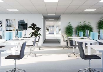 Kontorslokal granne med tågstationen