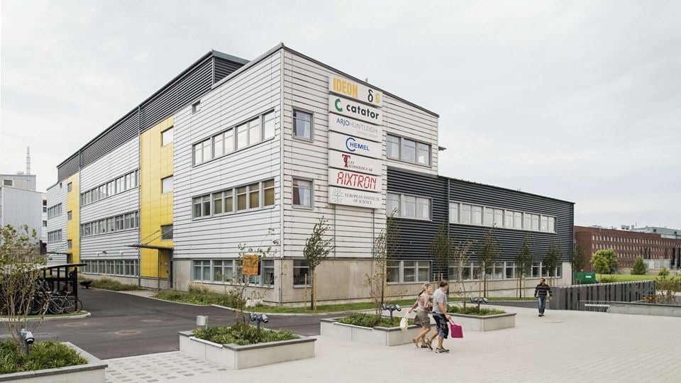 Syret 9 (Delta 6), fastighet med kontor och labb på Sölvegatan 43 på Ideon Science Park i Lund.