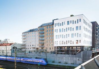 Raffinaderiet 5 (Sockerbiten), fastighet med moderna kontorslokaler på Kung Oskars väg 11 vid Lund C.