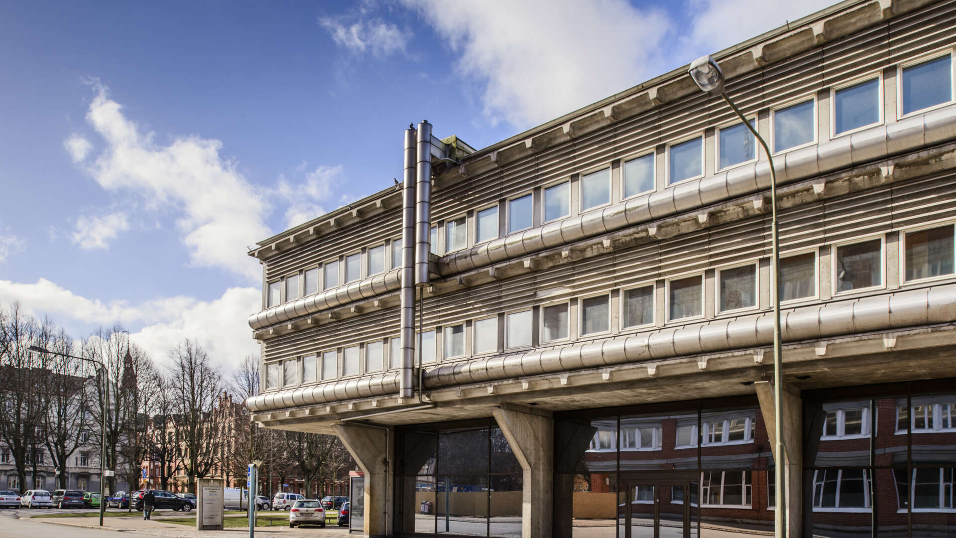 Fastigheten Karin 13 med sin typiska fasad.