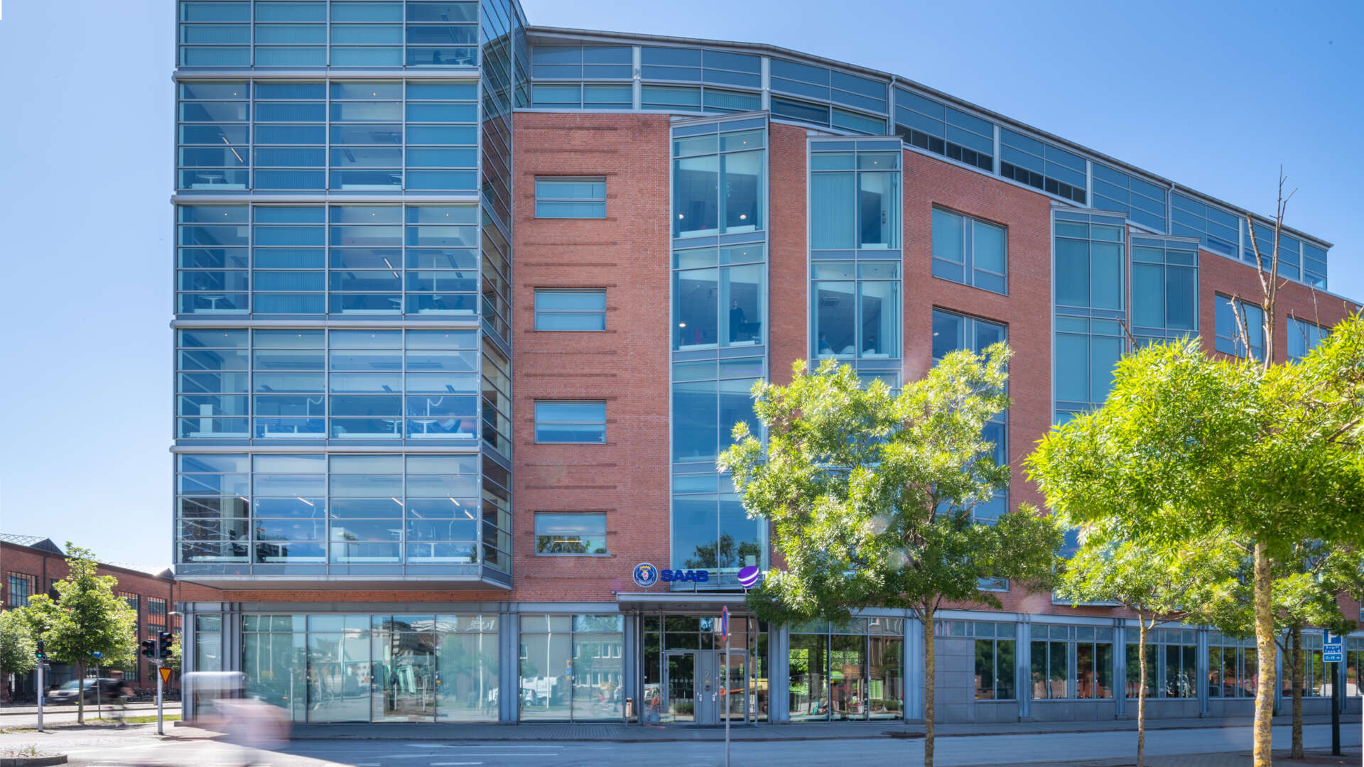 Skrovet 6, fastighet med kontor och kommersiella ytor belägen på Stora Varvsgatan 3 i Dockan i Malmö 