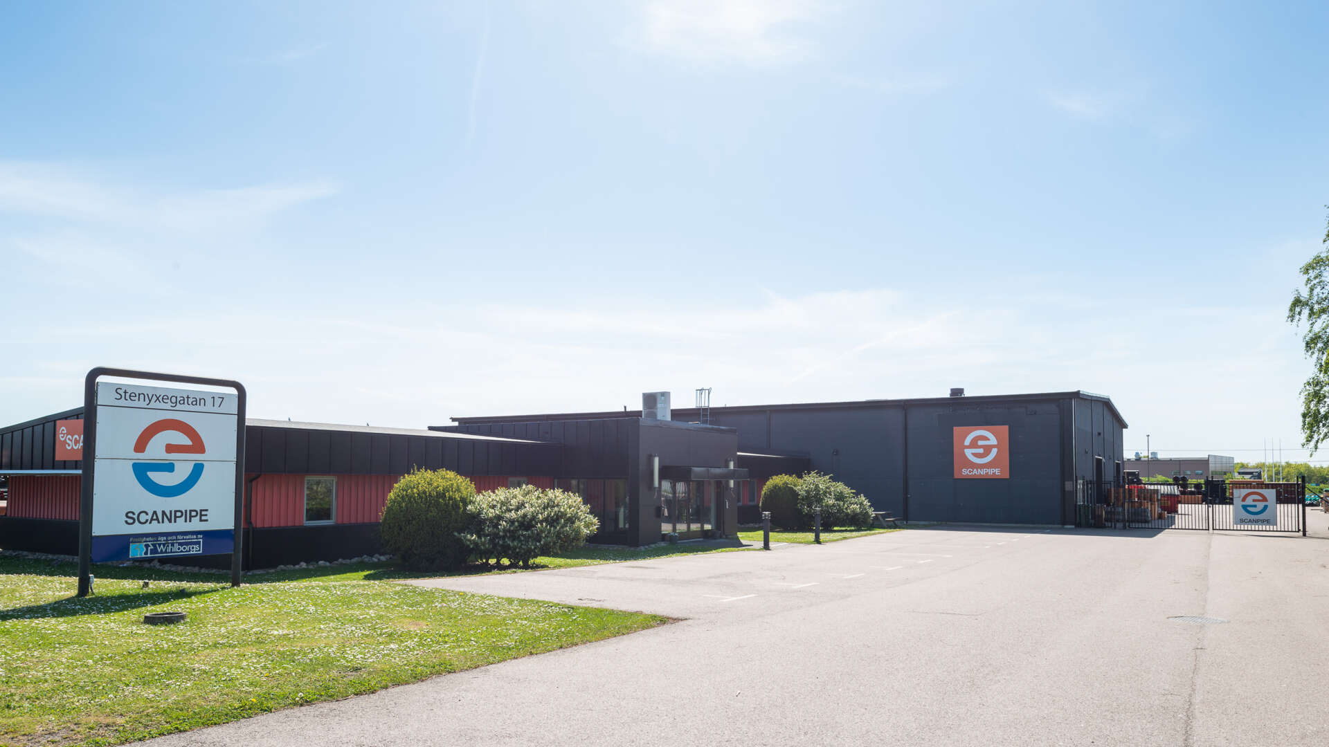 Bronsdolken 18, en industrilokal i Fosie.