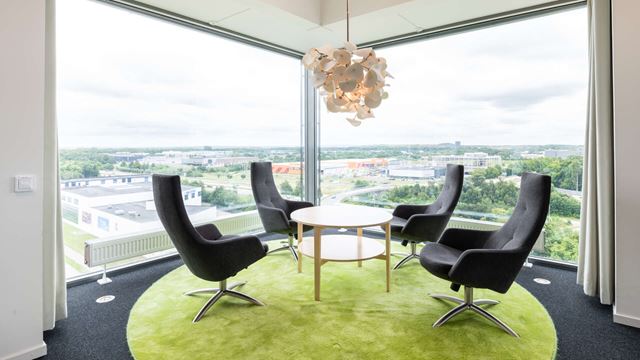 Mötesrum med utsikt från hög våning i Floretten.
