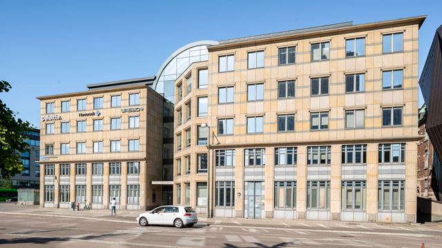 Väktaren 3 med sina höga fönster.