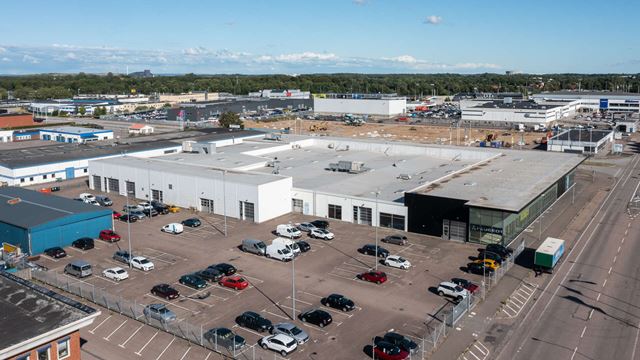 Portar till butikslokalen Musköten 19 på Berga.