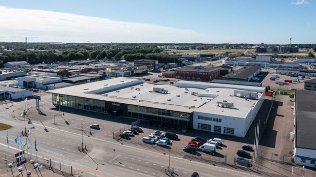 Butikslokal med stora parkeringsytor, Musköten 19 på Berga.