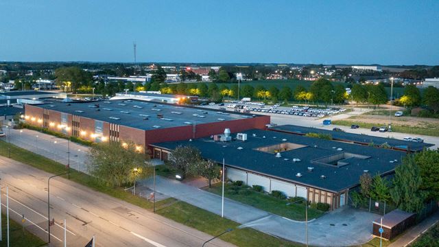 Vy av en industri- och kontorslokal fotograferad 'ur ett fågelperspektiv, Spännbucklan 9 i Fosie.