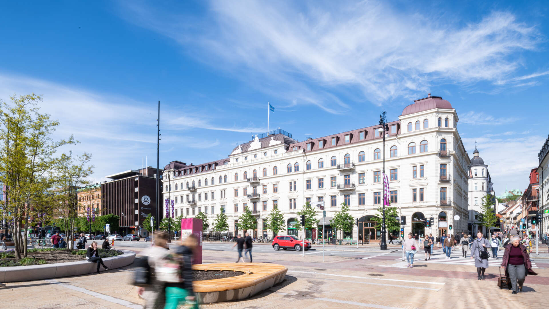 Kontorsvåning med utsikt över sundet