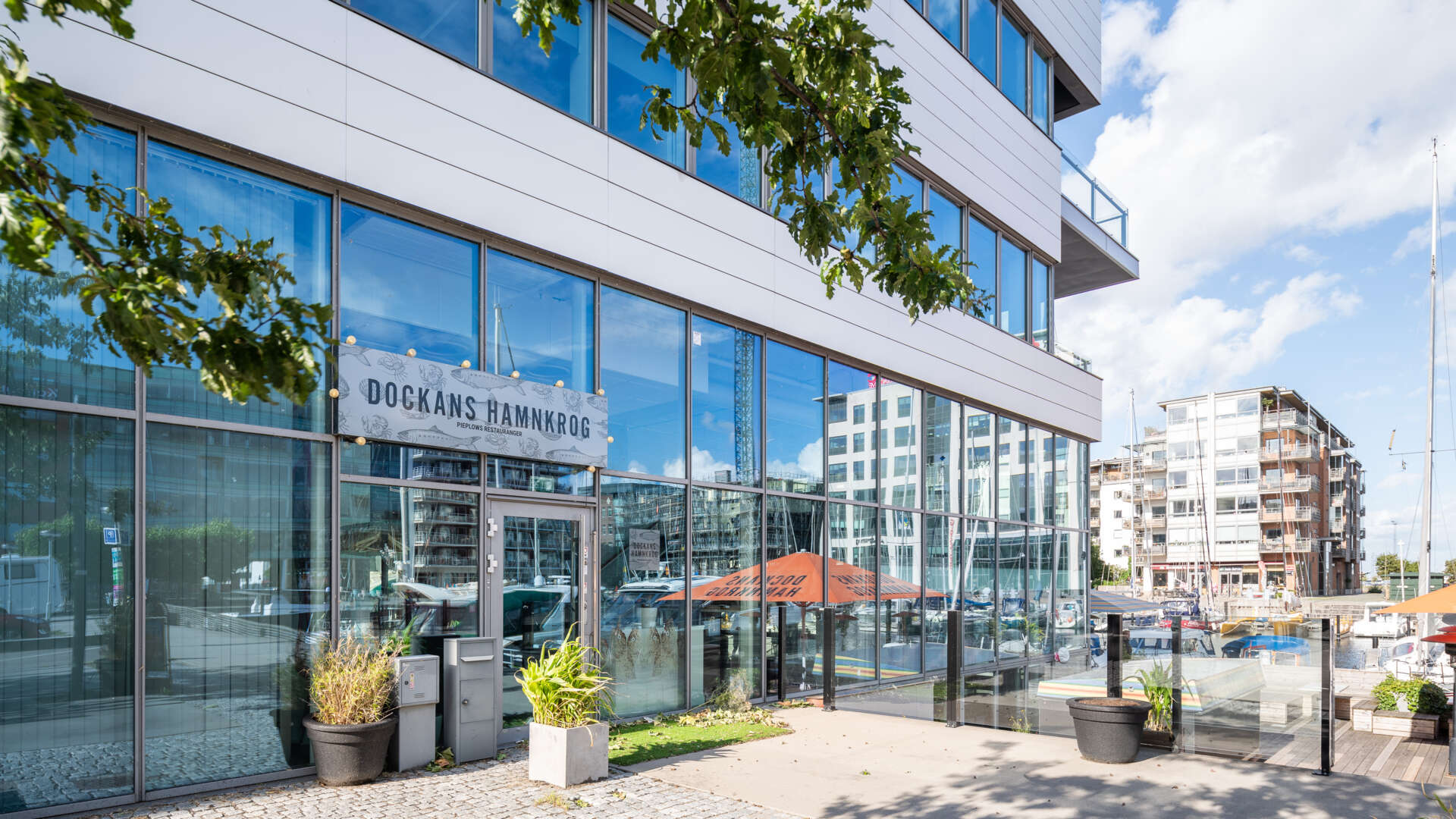 En närbild av vår fastighet Dockporten 1