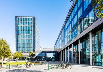 Lokal i markplan med flera möjligheter